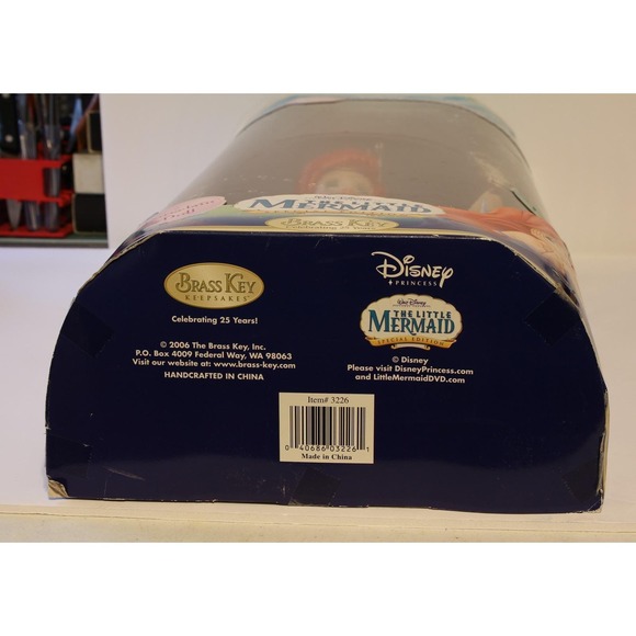 Vintage Disney Princess The Little Mermaid Special Edition Porcelain doll 2006 M - Picture 7 of 8